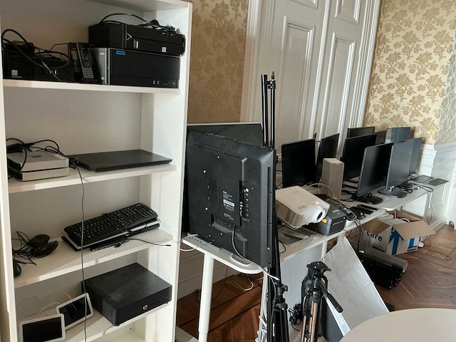 Partij apparatuur divers apple/ sonos/ philips / acer - afbeelding 1 van  40