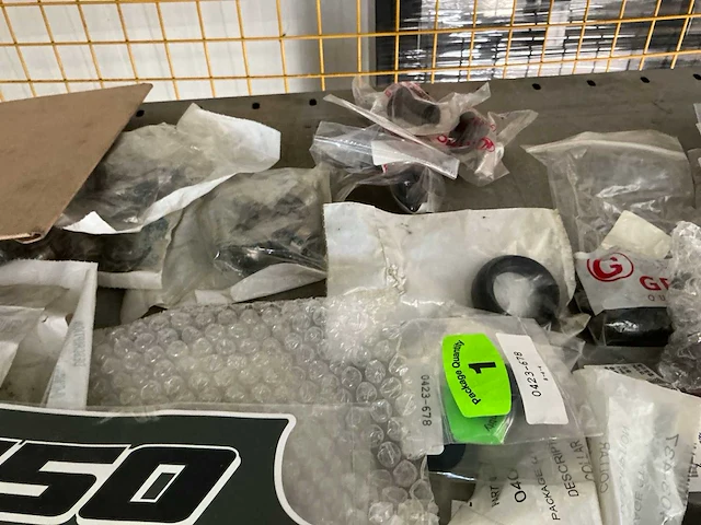 Partij arctic cat onderdelen - afbeelding 5 van  5