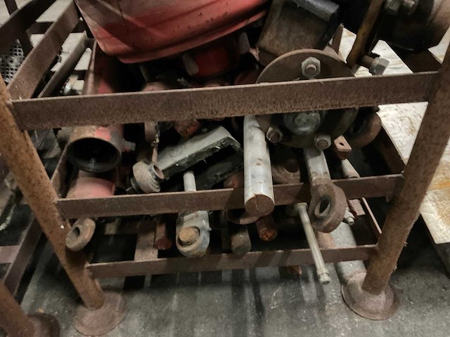 Partij as-delen, cilinders en elektromotoren - afbeelding 5 van  6