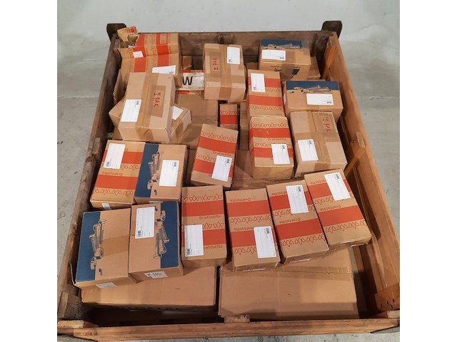 Partij asfaltnagels - afbeelding 2 van  7