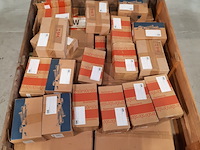 Partij asfaltnagels - afbeelding 2 van  7