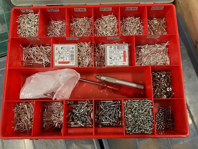 Partij assortikoffers met inhoud, 16 stuks - afbeelding 14 van  17