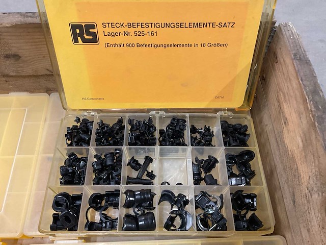 Partij assortikoffers met inhoud, 18 stuks - afbeelding 2 van  19