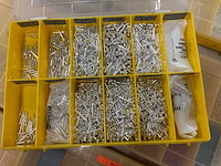 Partij assortikoffers met inhoud, 18 stuks - afbeelding 9 van  19