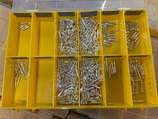 Partij assortikoffers met inhoud, 18 stuks - afbeelding 11 van  19