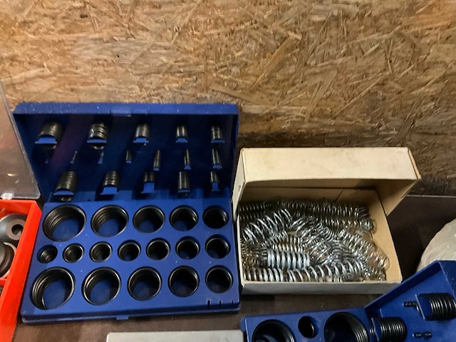 Partij assortimentboxen met inhoud - afbeelding 5 van  7