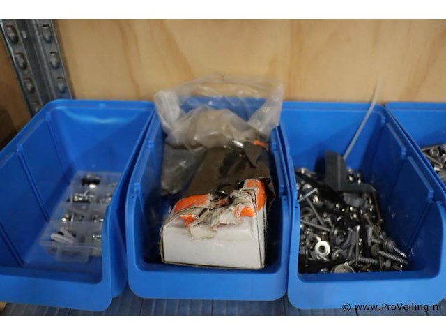 Partij assortimentsbakken voor kleine onderdelen incl. bevestigingsmaterialen - afbeelding 2 van  4