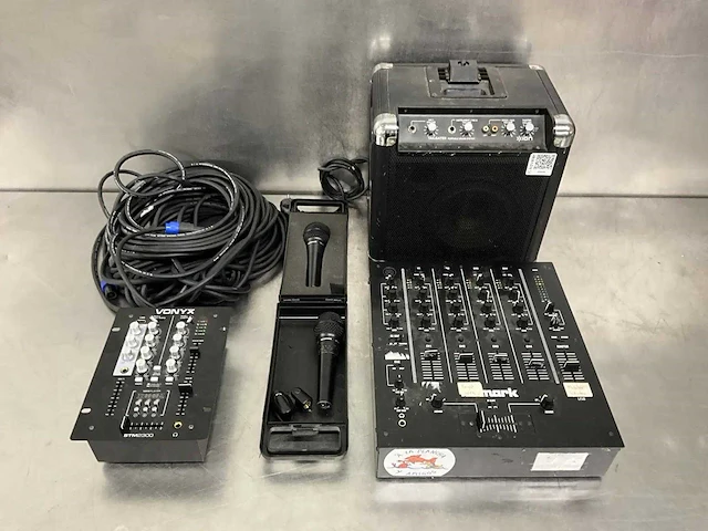 Partij audio apparatuur - afbeelding 1 van  6