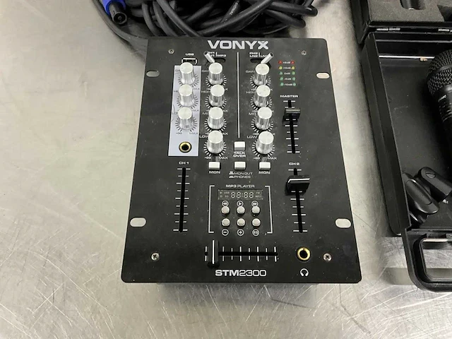 Partij audio apparatuur - afbeelding 2 van  6
