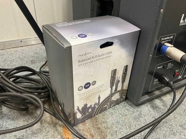 Partij audio apparatuur - afbeelding 9 van  9
