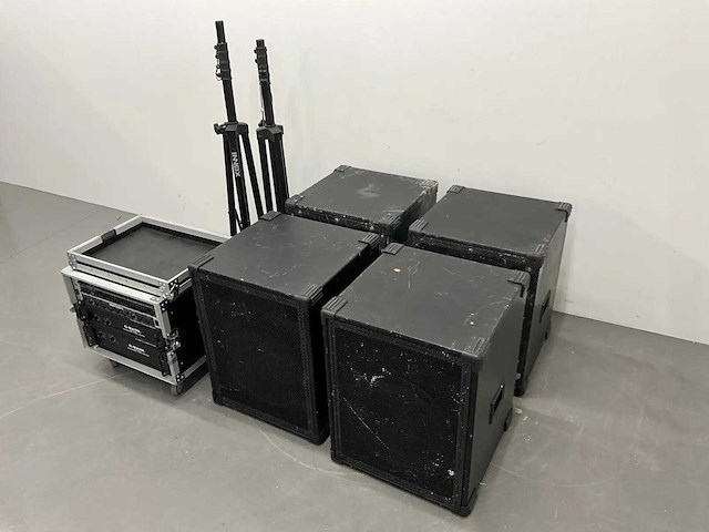 Partij audio-apparatuur - afbeelding 1 van  10
