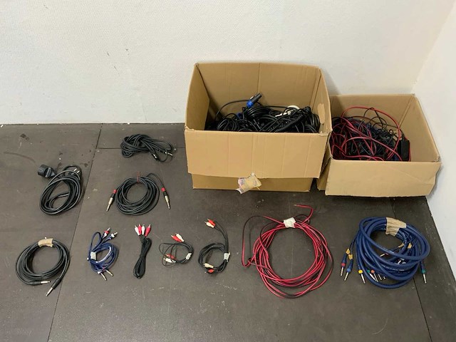 Partij audio kabels - afbeelding 1 van  10