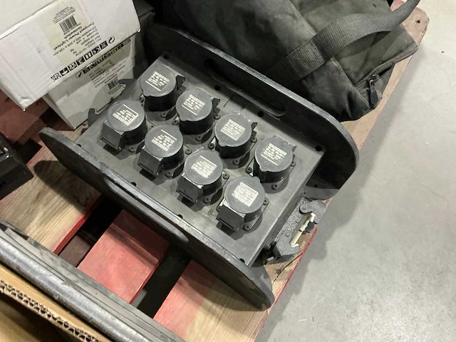 Partij audio onderdelen - afbeelding 3 van  6