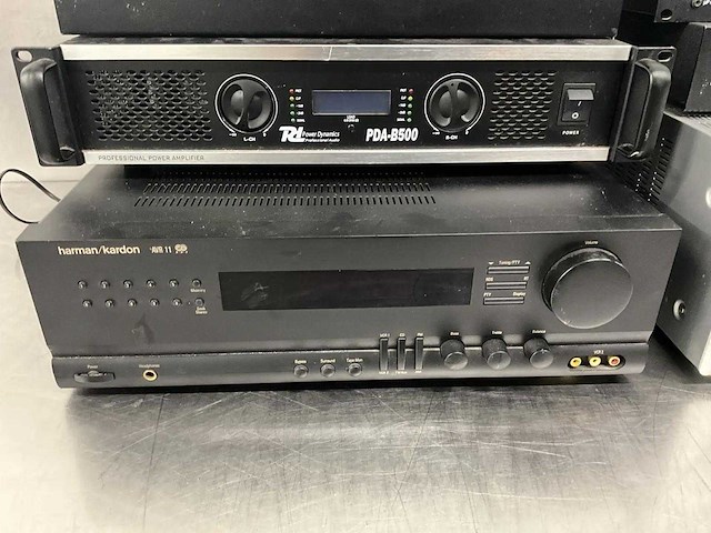 Partij audioapparatuur - afbeelding 2 van  3