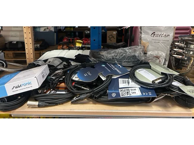 Partij audiokabels en studio-accessoires - afbeelding 1 van  9