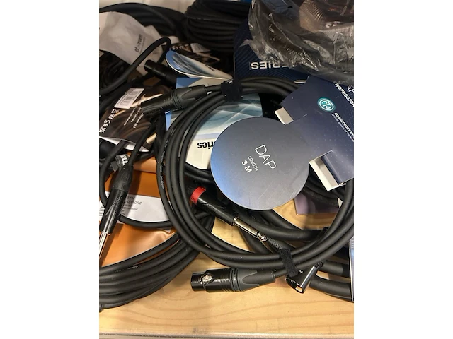 Partij audiokabels en studio-accessoires - afbeelding 6 van  9