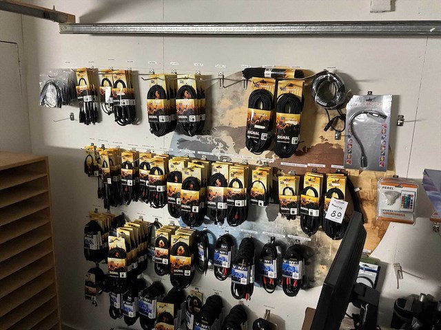 Partij audiokabels - afbeelding 1 van  13