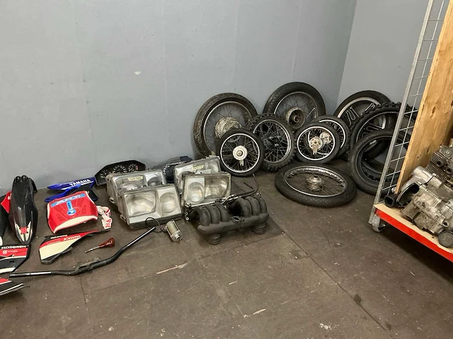 Partij auto en motor onderdelen - afbeelding 4 van  10