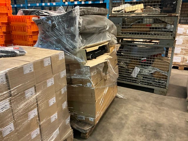 Partij auto onderdelen - afbeelding 1 van  8