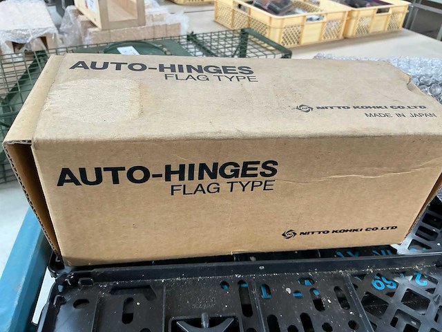 Partij auto-onderdelen - afbeelding 2 van  4