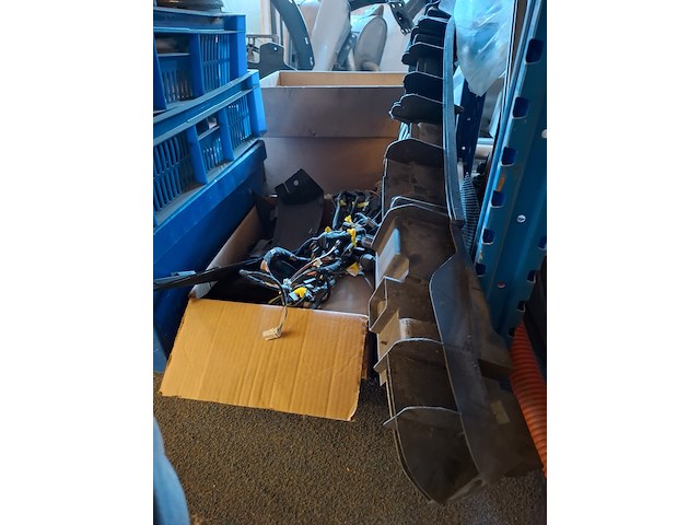 Partij auto onderdelen - afbeelding 4 van  17