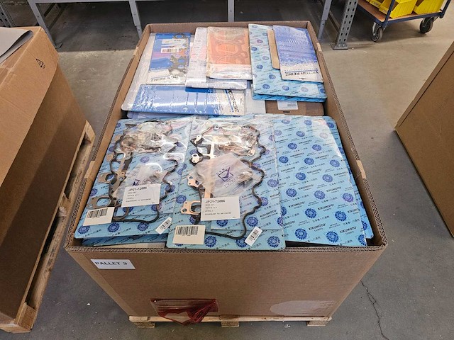 Partij auto onderdelen - afbeelding 1 van  3