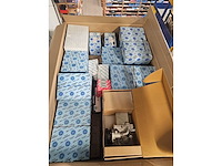 Partij auto onderdelen - afbeelding 2 van  3