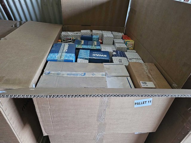 Partij auto onderdelen - afbeelding 1 van  6