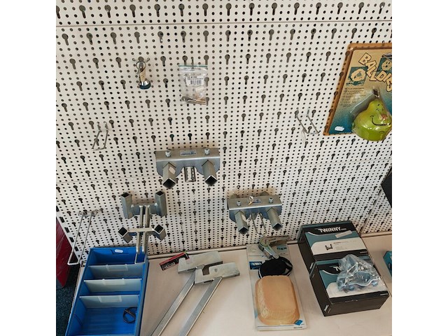 Partij autoaccessoires - afbeelding 2 van  7