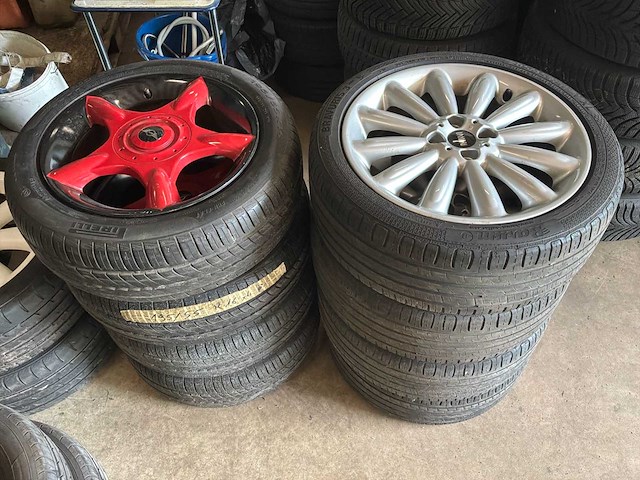 Partij autoband met velg - afbeelding 2 van  6