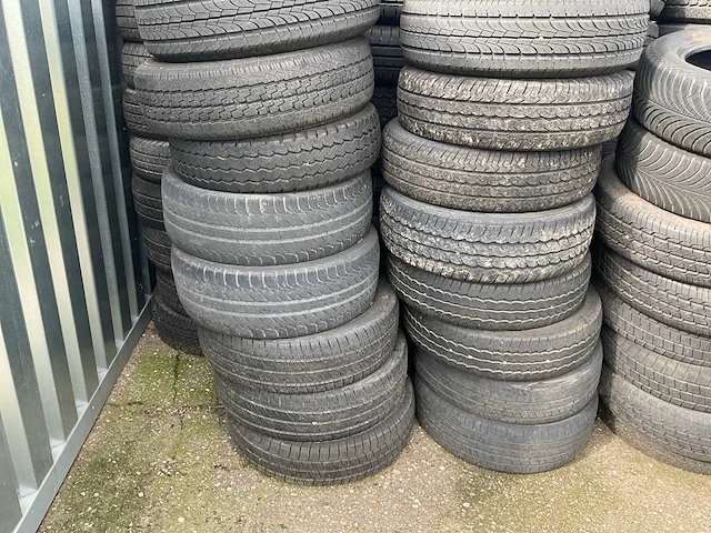 Partij auto/caravan banden - afbeelding 4 van  8