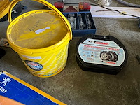 Partij automaterialen, inventaris, led verlichting en toebehoren - afbeelding 5 van  14