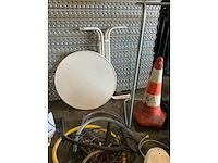 Partij automaterialen, inventaris, led verlichting en toebehoren - afbeelding 9 van  14