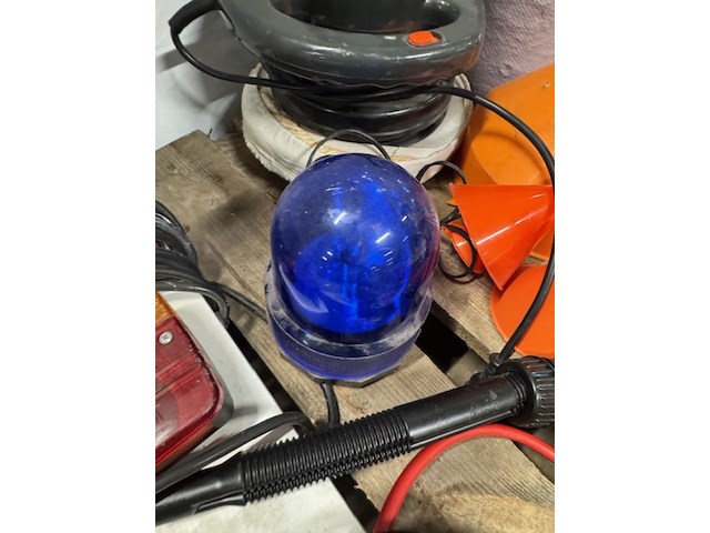 Partij automaterialen - afbeelding 6 van  10