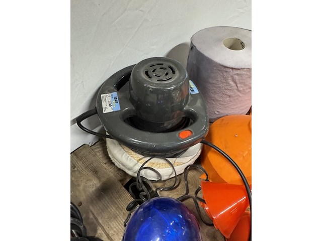 Partij automaterialen - afbeelding 7 van  10