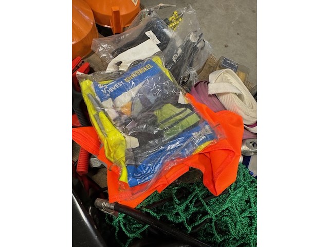 Partij automaterialen - afbeelding 9 van  10