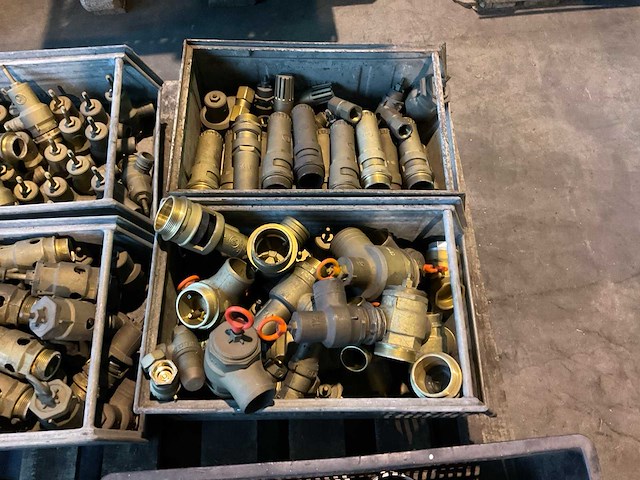 Partij automatische ontluchters, 1 1/2”, 1 1/4” - afbeelding 4 van  5