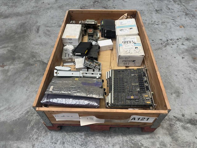 Partij automatisering elektronica + diverse printplaten/modules - afbeelding 1 van  9