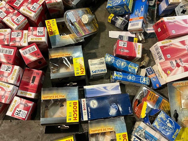 Partij automotive lampen - afbeelding 4 van  10