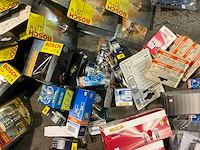 Partij automotive lampen - afbeelding 9 van  10