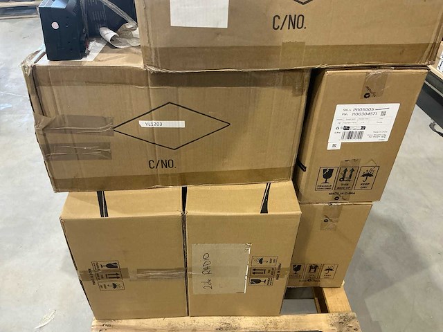 Partij autoradio´s en gaming speakers - afbeelding 11 van  13