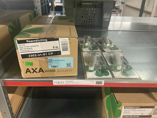 Partij axa veiligheids raam- en deurbeslag - afbeelding 1 van  16