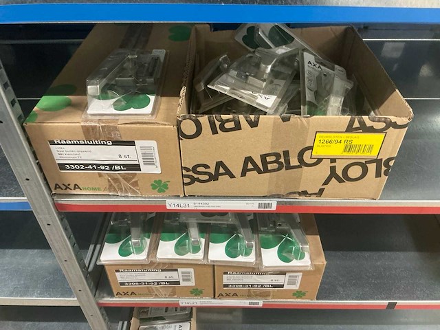 Partij axa veiligheids raam- en deurbeslag - afbeelding 4 van  16