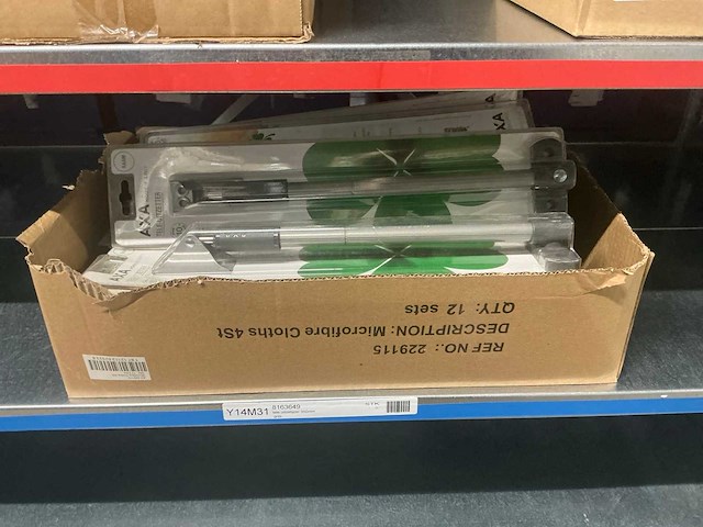 Partij axa veiligheids raam- en deurbeslag - afbeelding 14 van  16