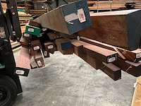 Partij azobé hardhouten palen en balken - afbeelding 9 van  13