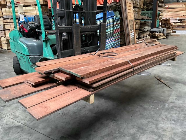 Partij azobé tuinplanken 200-300 cm - afbeelding 1 van  8