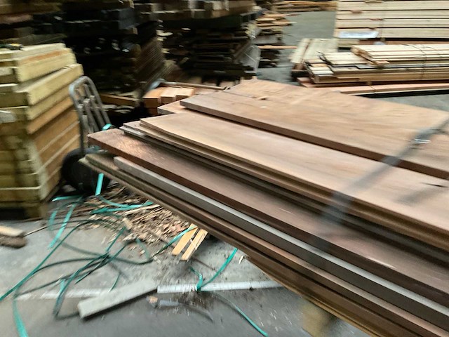 Partij azobé tuinplanken - afbeelding 4 van  9