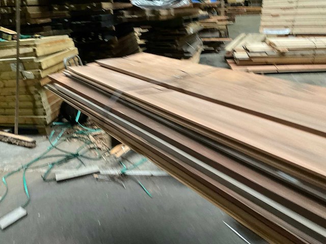 Partij azobé tuinplanken - afbeelding 3 van  9