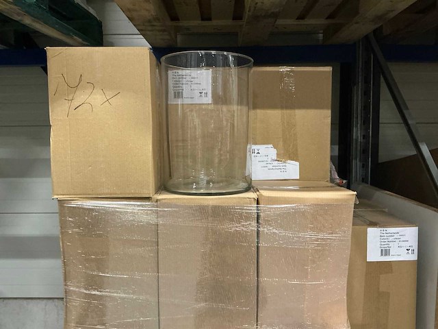 Partij b living cilinder vazen h35cm diameter 25cm (72x) - afbeelding 1 van  5