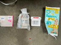 Partij babyverzorgingsproducten - afbeelding 4 van  10